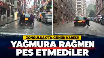 Zonguldak’ta Günün karesi! Yağmura Rağmen Pes Etmediler