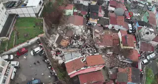 İstanbul Fatih'te iki bina çöktü! Enkaz altında kalanlar var