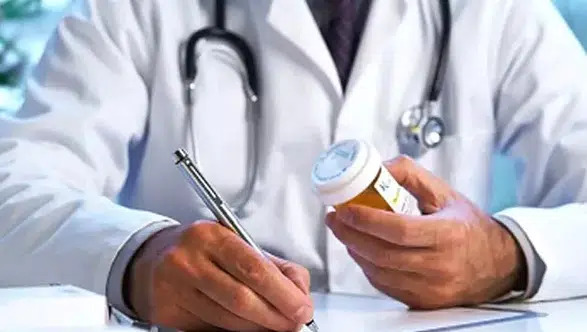 Şok baskın! Doktor ve eczacılar tutuklandı