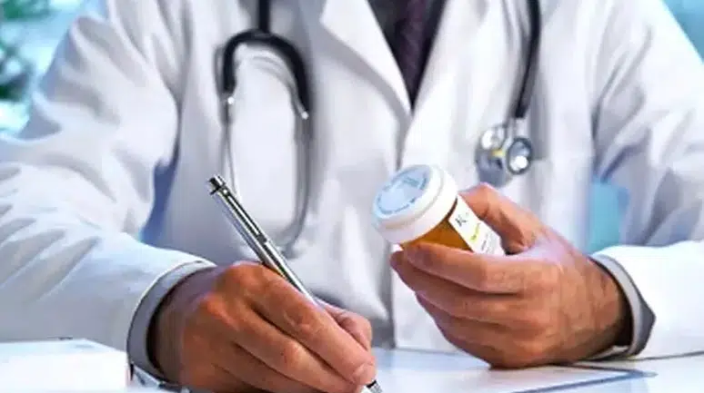 Şok baskın! Doktor ve eczacılar tutuklandı