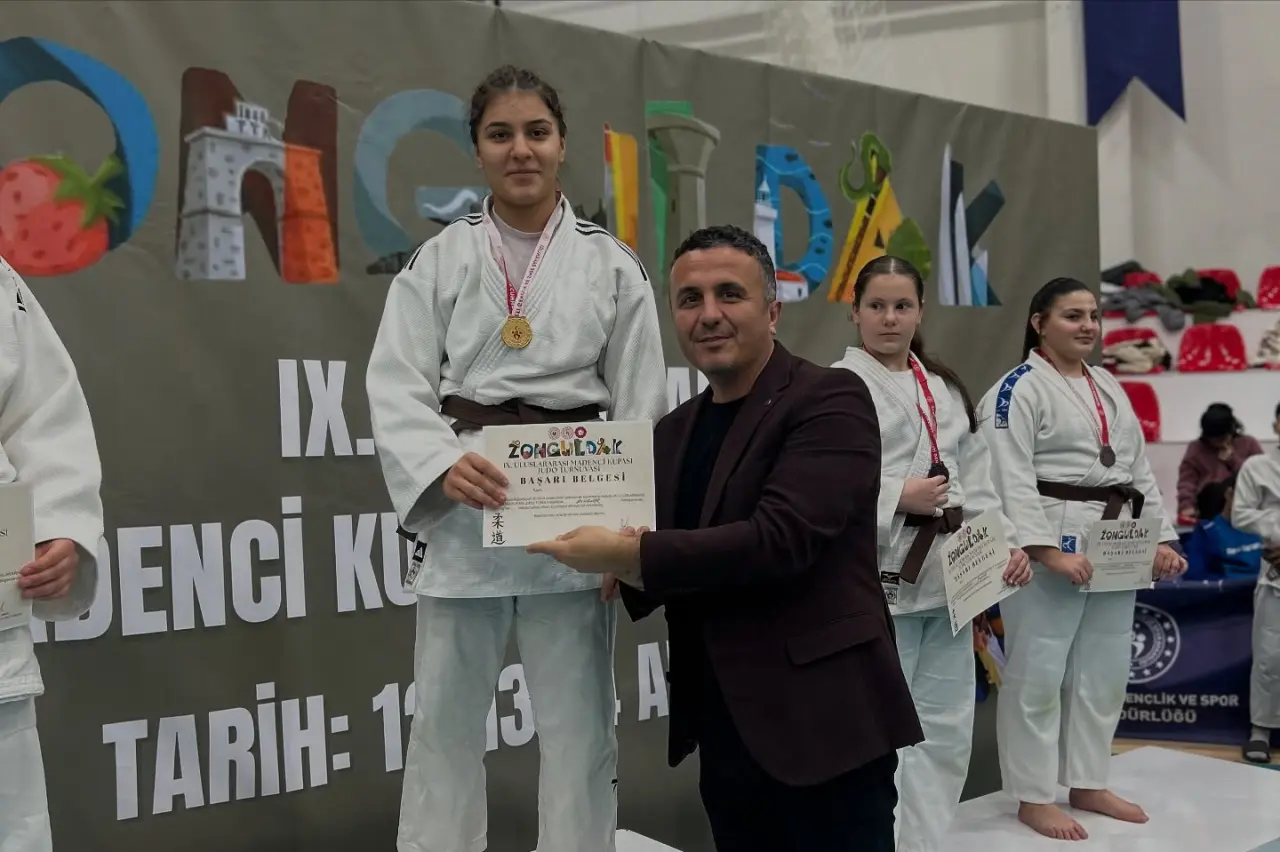 yazı görseli olabilir