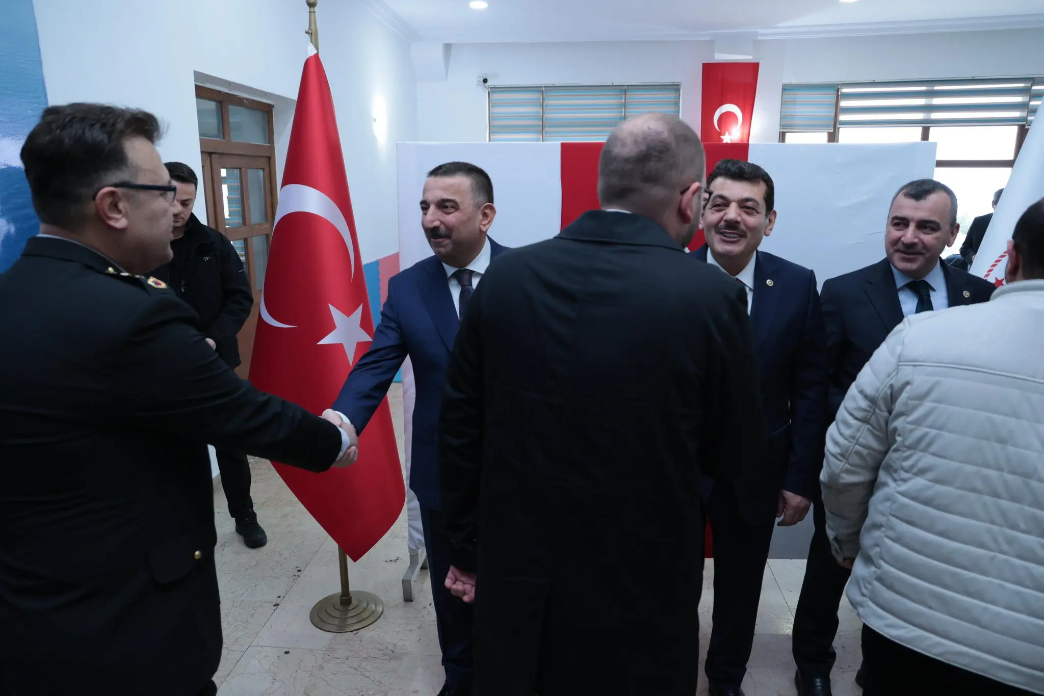 bir veya daha fazla kişi görseli olabilir