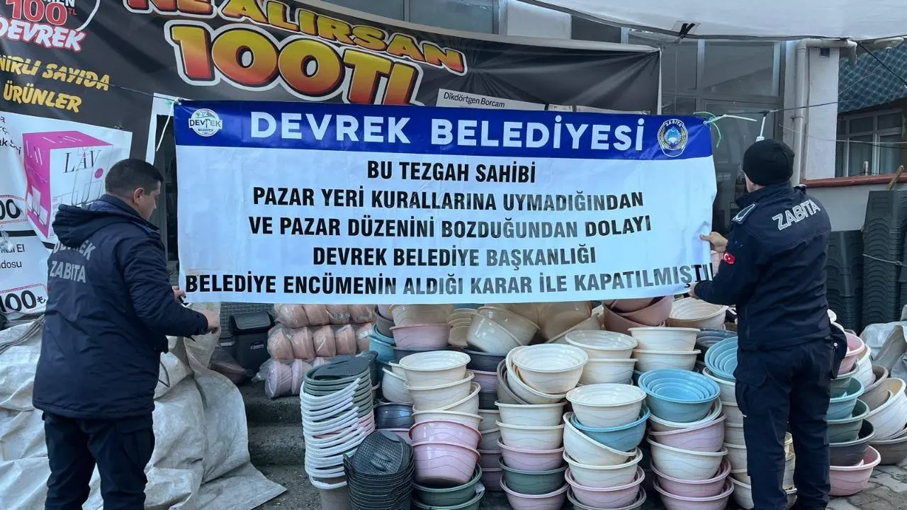 Devrek'te zabıta göz açtırmıyor, kurallara uymayan tezgah encümen kararıyla kapatıldı